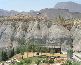 Corinne Silva 'Accidental Topography I, Oasys theme park' from 'Badlands' (2008-2011) © Corinne Silva