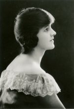 Barbara Hepworth, c.1919. Courtesy Bowness, Hepworth Estate