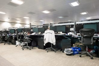 Trading floor, Investment bank © Andreia Alves de Oliveira