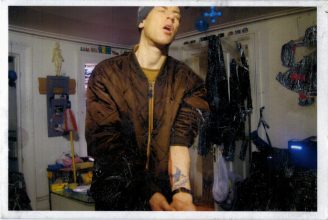 Graham Macindoe: Self-portrait from the series 'My Addiction, Through My Eyes' © Graham Macindoe 2016, all rights reserved.
