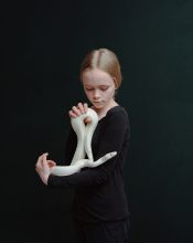 Sari (Python Regius) c-type print, 21.4 x 17.3cm, 2016 © Bettina von Zwehl 2016