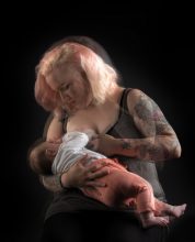Emma, from 'Holding Time' © Lisa Creagh 