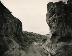 Devils Gate #16, 1999 © Mark Ruwedel, Courtesy Gallery Luisotti
