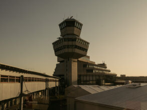 Flughafen Tegel © Felix Brüggemann & Robert Rieger