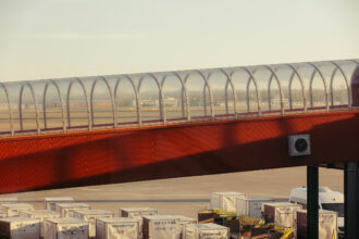 Flughafen Tegel © Felix Brüggemann & Robert Rieger