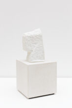 Hannah Hughes, Outer Movements, [Paper Porcelain casts] I, 2020 Ceramic sculpture, Jesmonite plinth, Photograph by Tim Bowditch