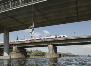 Bridge Performance Exposure © Laura Sperl, courtesy of Ulrich Sperl
