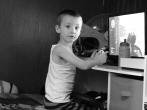 Documenting Family Life, June 16, 2020 © Kasey Surtees