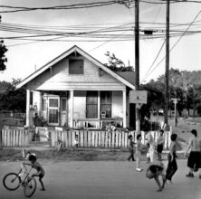 Earlie Hudnall, Jr., Street Ball, 1993 gelatin silver print. Photograph © Earlie Hudnall, Jr.