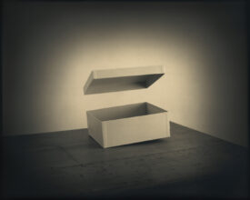 Floating Box © Max Kellenberger