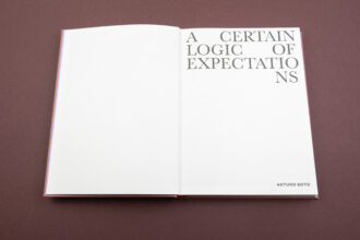 A Certain Logic of Expectations / Arturo Soto