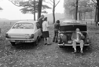 Temple Newsam Park, Leeds, October 1973 © Daniel Meadows