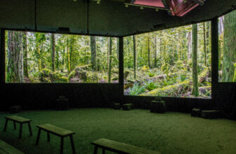 Installation view, BURTYNSKY: EXTRACTION / ABSTRACTION ©Justin Piperger, 2024 Image courtesy of the Saatchi Gallery, London