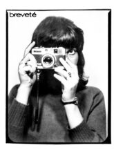 Nicole Gravier. Photobooths series, gelatin silver print, 1971-1972. Courtesy of the artist.